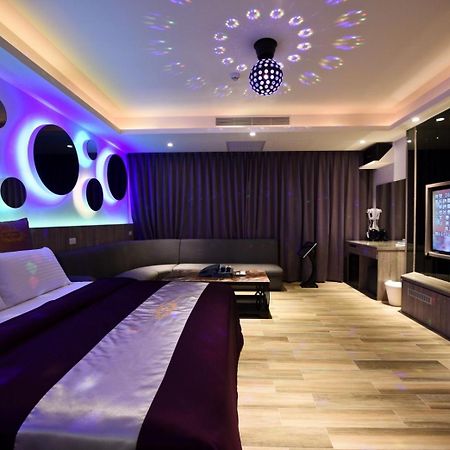 Meng Siang Motel Pingzhen Bagian luar foto