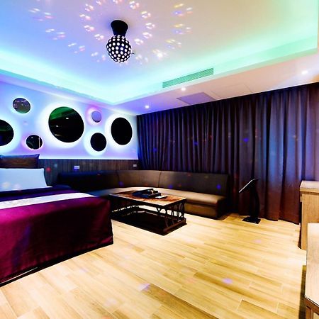 Meng Siang Motel Pingzhen Bagian luar foto